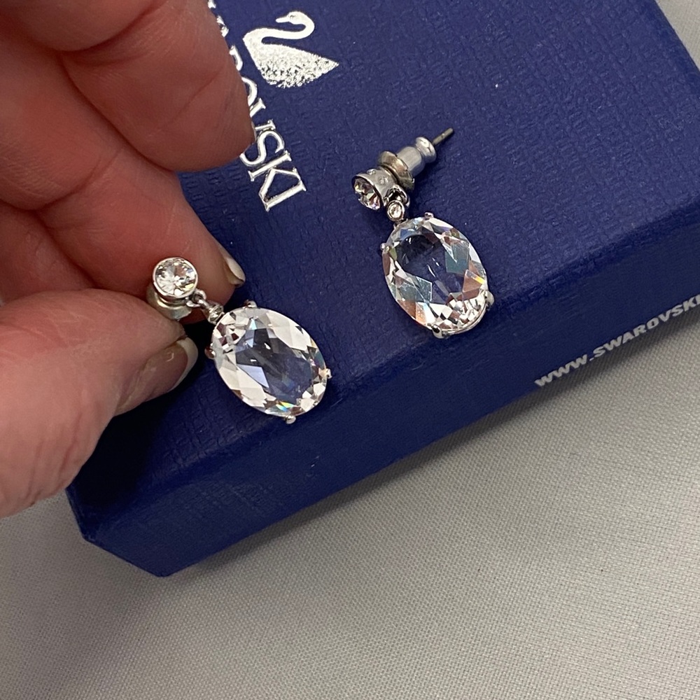 Beautiful Swarovski Crystal earrings